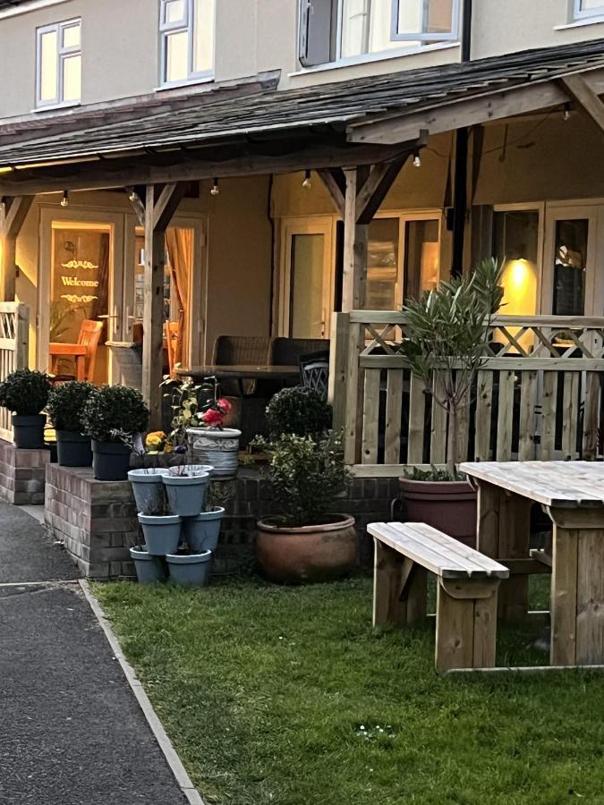 The Lawns Tea Room And B&B Ashcott Bagian luar foto