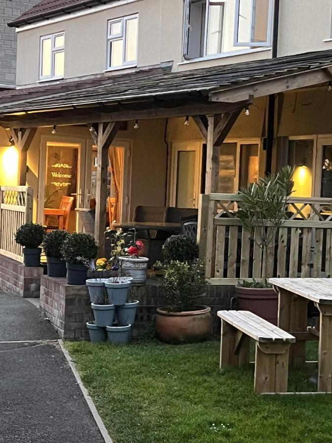 The Lawns Tea Room And B&B Ashcott Bagian luar foto