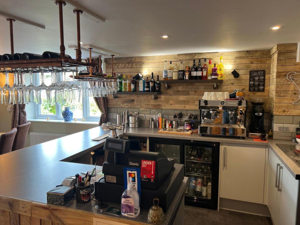 The Lawns Tea Room And B&B Ashcott Bagian luar foto